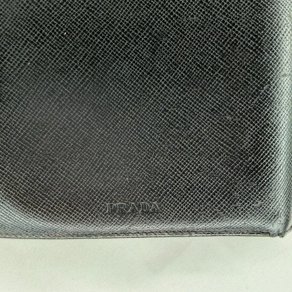 Prada Men’s Bifold Black Saffiano Leather Wallet Made In Italy Elegant, Classic
